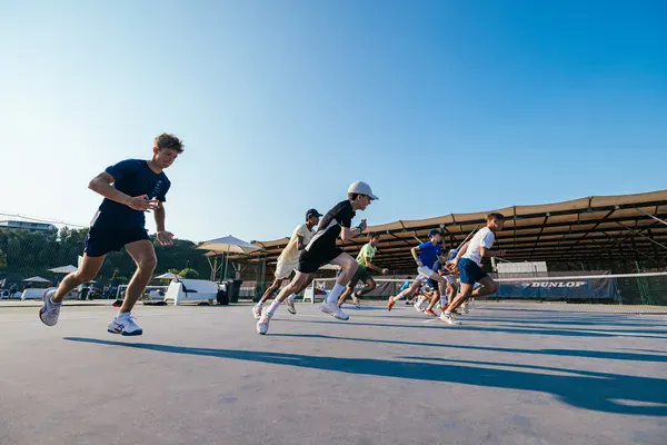 Joueur pendant une séance de préparation physique à la Mouratoglou Academy