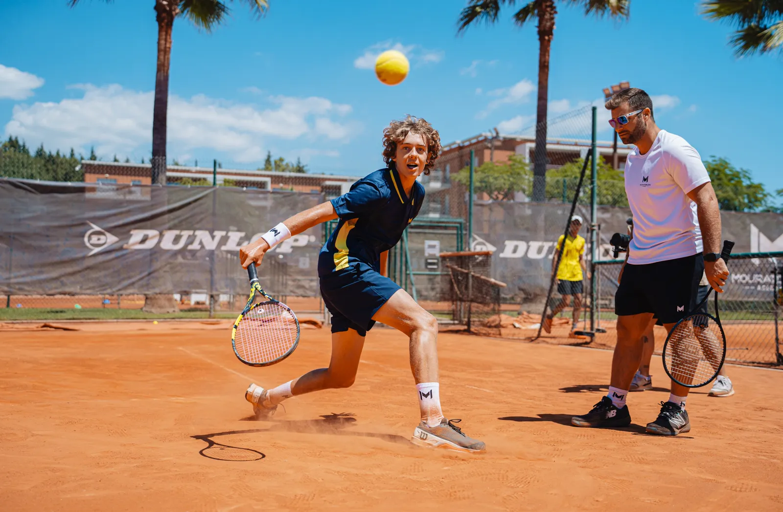 Jeunes joueurs à l’entraînement lors d’un stage d’une journée complète