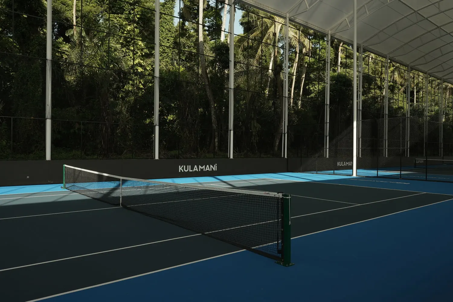 Pista de tenis dura cubierta del Mouratoglou Tennis Center Bali