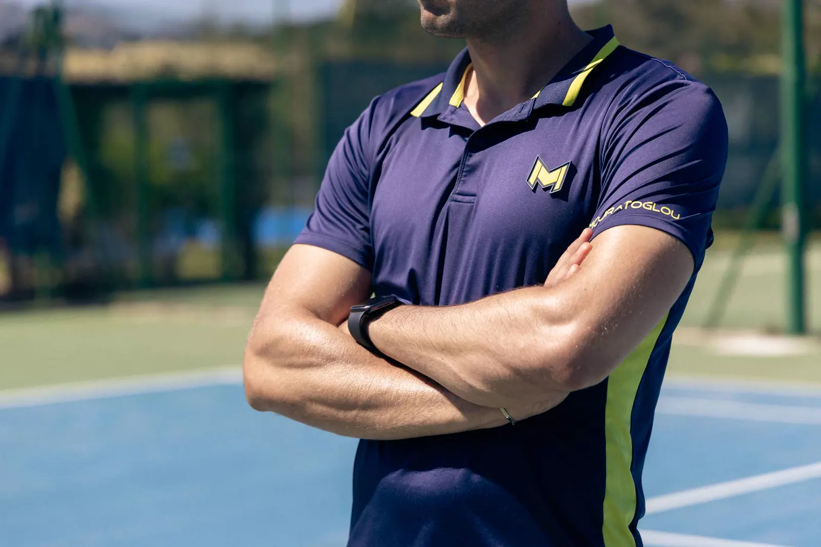 Mouratoglou-Coach auf dem Tennisplatz in Cala di Volpe.