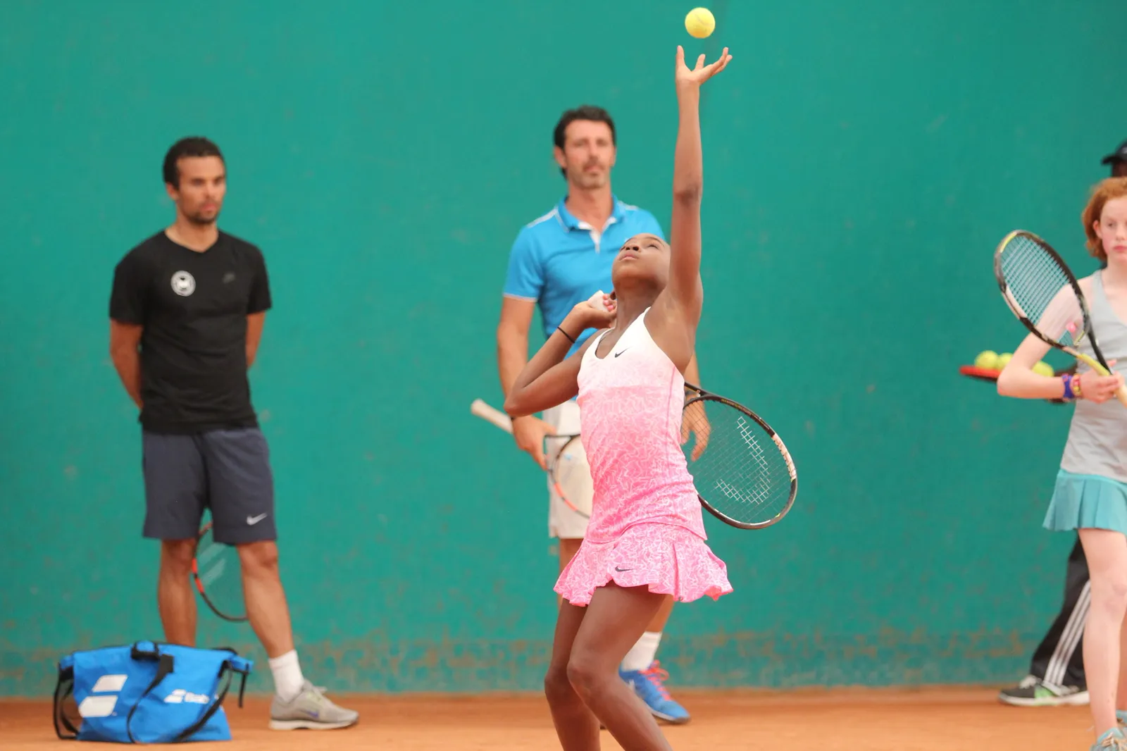 Coco Gauff bei einer Trainingseinheit mit den Coaches der Akademie